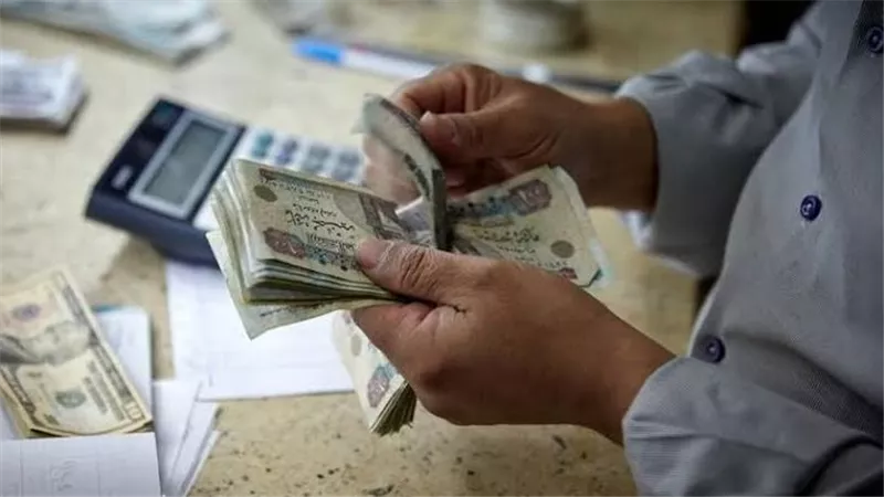 خلال ساعات.. صرف معاشات مايو 2025 رسميًا وكشف تفاصيل الزيادة المرتقبة