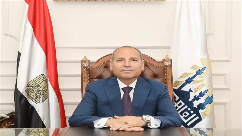 منى البطراوي تجتمع مع أصحاب المحال لتطبيق منظومة التراخيص الجديدة