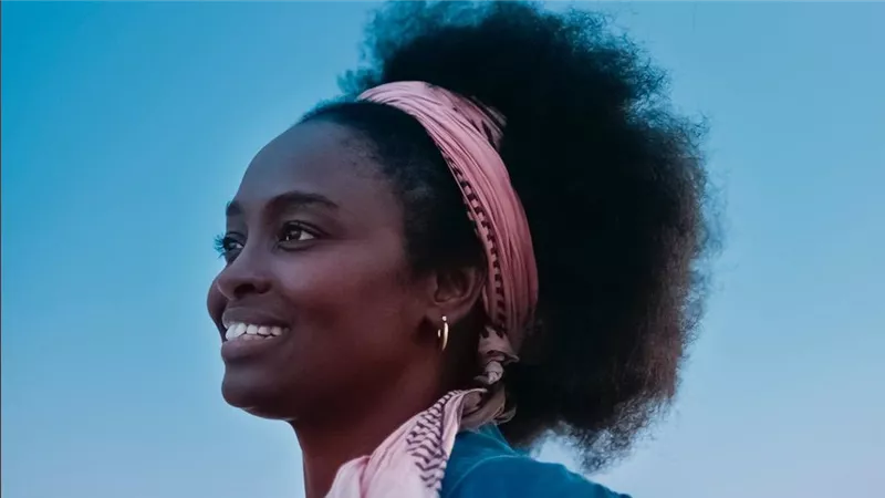 عرض عالمي أول لفيلم«سماء بلا أرض» للمخرجة أريج السحيري في مهرجان كان