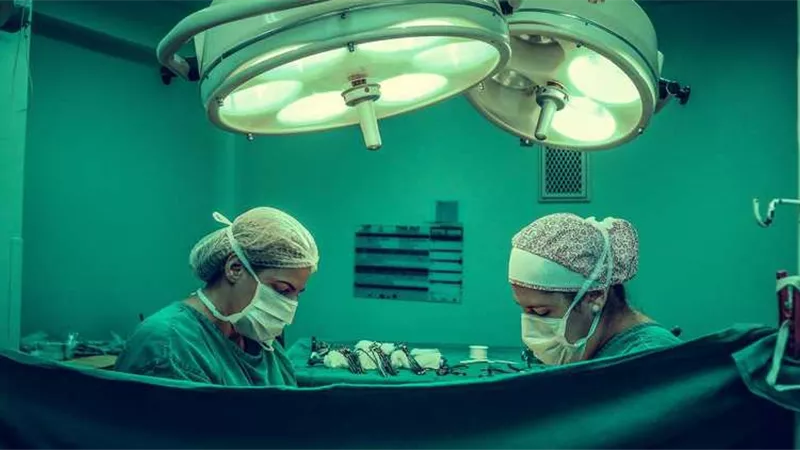 سرقوا عيون ابنته.. أب يحرر محضرا ضد مستشفى شهيرة بالشيخ زايد