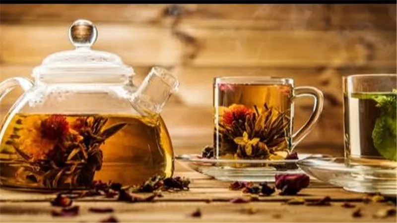 5 مشروبات تهدئ الأعصاب وتقلل التوتر.. رفيقك المثالي في موسم الامتحانات