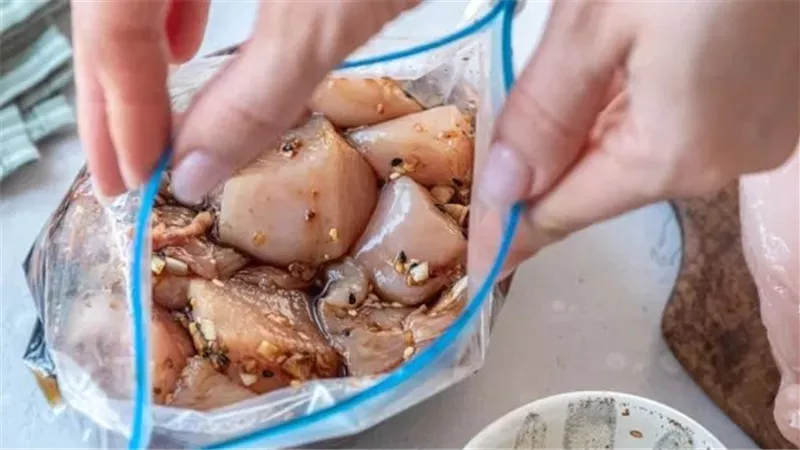 إذا كنتِ تعملين ووقتكِ لا يسمح.. 3 وجبات جاهزة تُحفظ في الفريزر