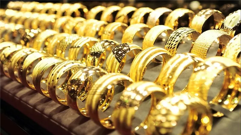 مفاجأة في أسعار الذهب.. عيار 21 ينخفض وطلب المصريين يتراجع