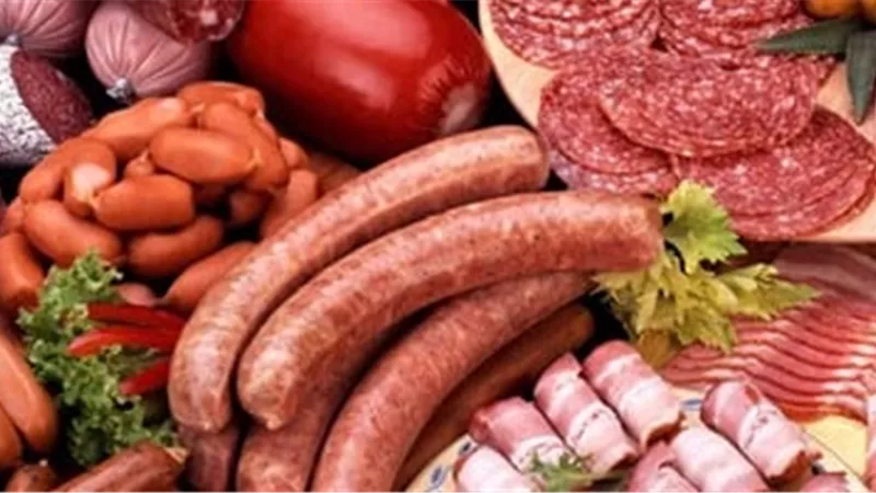 أهمها اللحوم الباردة.. أطعمة يجب تجنبها لحماية صحة الكلى