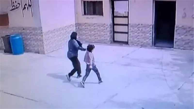 قرار عاجل ضد مُعلمة بتهمة الاعتداء بالضرب علي طالب مريض سكري بالقاهرة
