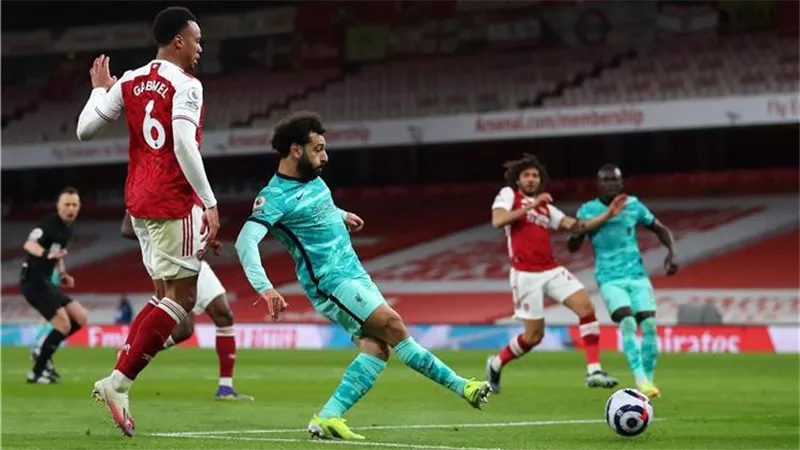 صراع ناري على بطاقات دوري الأبطال في الدوري الإنجليزي.. وصلاح يواجه أرسنال
