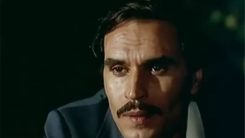 اتحبس 3 أشهر حبا لوطنه.. قصة الفنان الراحل « عزت العلايلي»