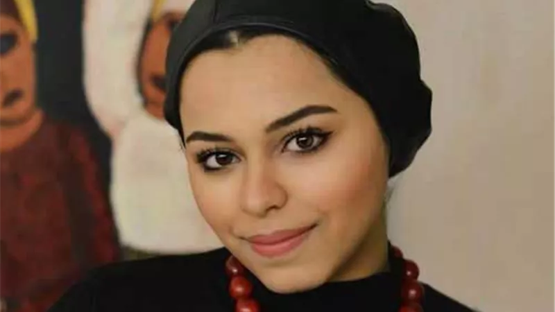 طائر يرمز لمعاناة فلسطين.. انطلاق أول معرض للفنانة «ملك مطر» بلندن