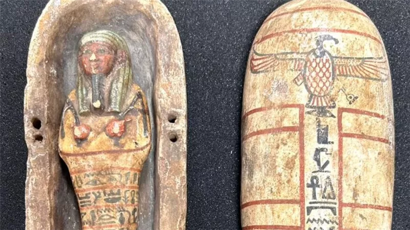 من يد المهربين إلى حضن الوطن.. مصر تستعيد كنوزا أثرية من باريس
