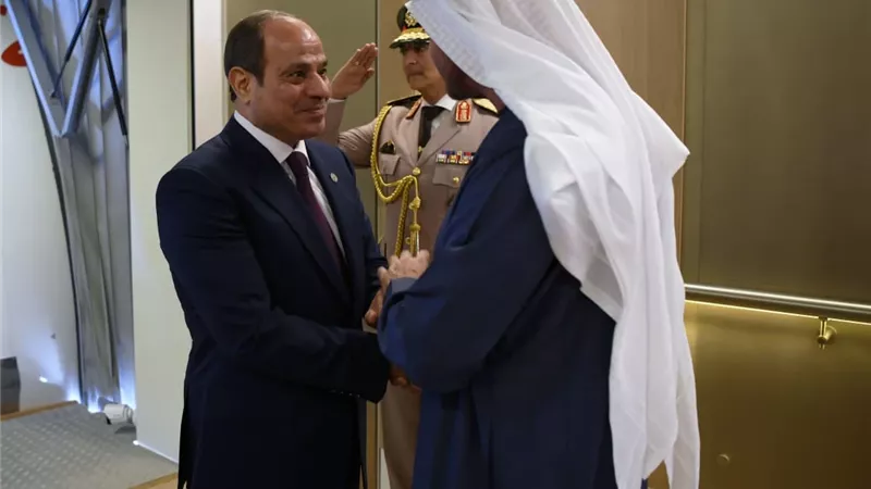 جهود مصرية مستمرة.. إشادة محمد بن زايد بدور القاهرة في الأزمة الفلسطينية