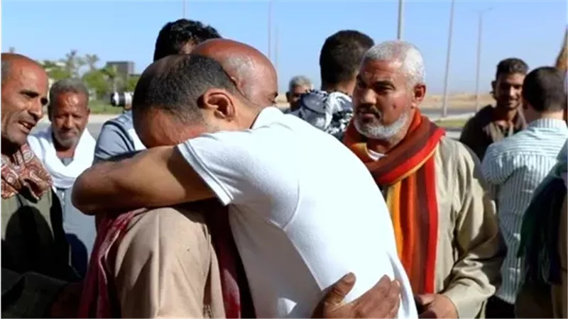 الصور الأولى توثق لحظة الإفراج عن نزلاء مراكز الإصلاح في عيد الأضحى