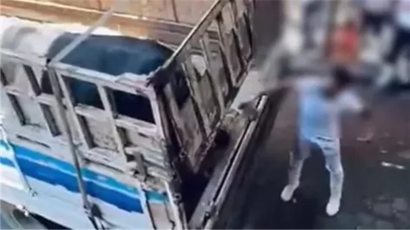 وزارة الداخلية تكشف ملابسات واقعة جزار يذبح الماشية بطريقة مخالفة وسط الشارع