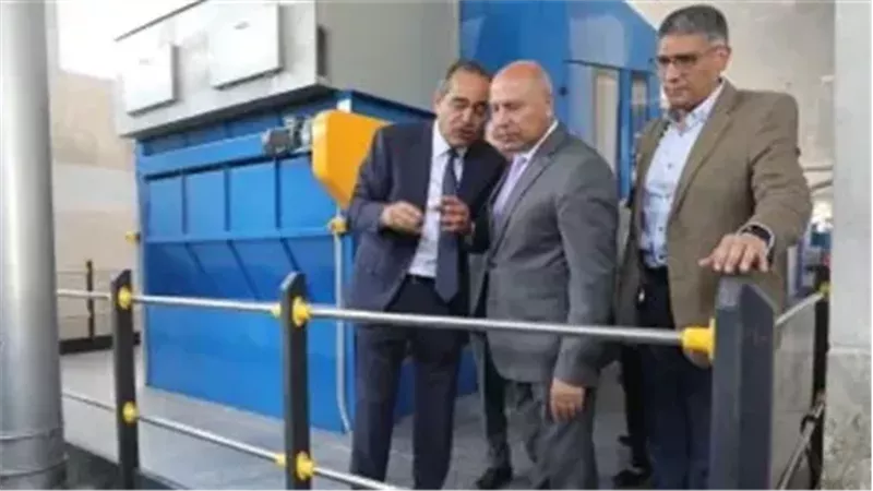 كامل الوزير يتفقد المنطقة الصناعية بأبو رواش ويشيد بتوسعات مصنع «مكارم تكس»