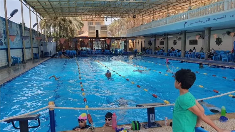 لماذا نشعر بالدوار بعد السباحة؟.. تعرف على الأسباب وطرق الوقاية 