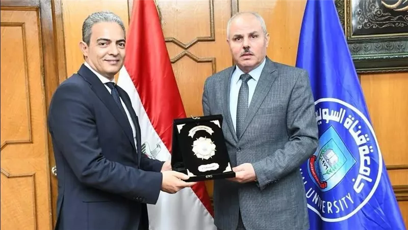 جامعة قناة السويس تكرم النائب طارق سعدة.. ريادة علمية في الإعلام الرقمي 