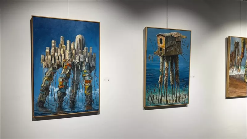 عشرون فنانا ولوحة.. معرض بيكاسو إيست يرسم خريطة الفن المعاصر