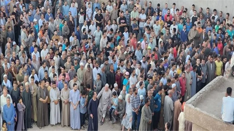 دموع المنوفية لا تجف.. عزاء مجمع لـ19 ضحية في مشهد مهيب