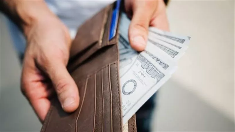 هل يستحق البائع «العربون» إذا لم يتم البيع؟.. الإفتاء توضح الحكم الشرعي