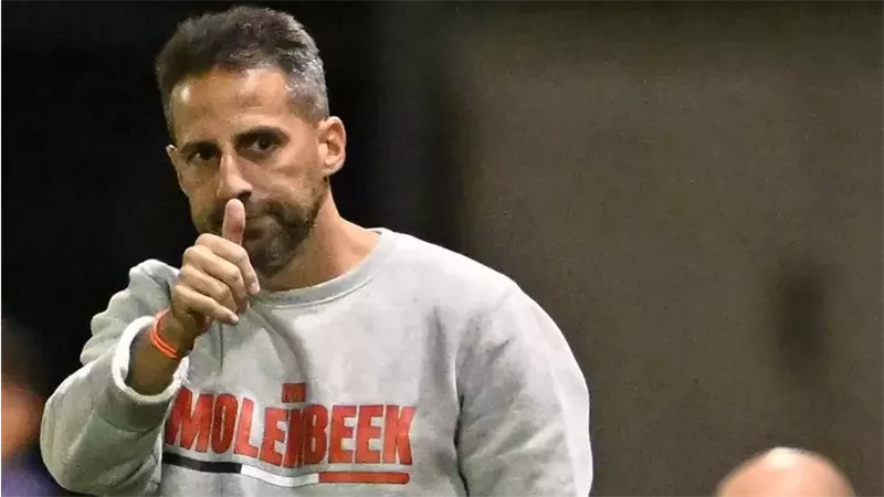 يانيك فيريرا يصل القاهرة.. استعدادات لقيادة الزمالك رسميا