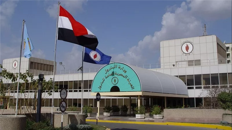 وزارة البترول تضع خطة استراتيجية شاملة لتعزيز أمن الطاقة وتطوير البنية التحتية