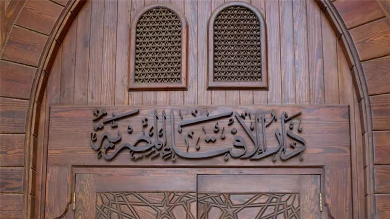 ما حكم «صندوق الزمالة» في بيئة العمل؟.. أمين الفتوى يوضح ويستشهد بالقرآن
