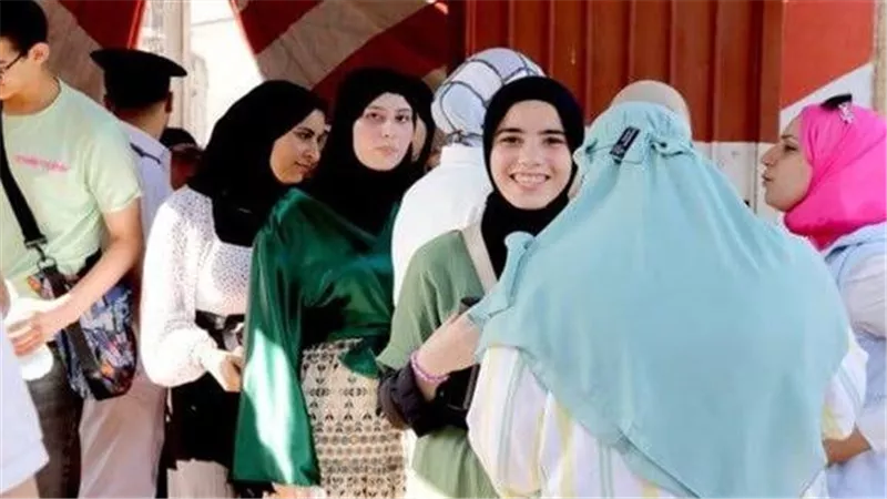 نتيجة الثانوية العامة 2025.. التعليم تنهي تصحيح 4 مواد واقتراب موعد الإعلان