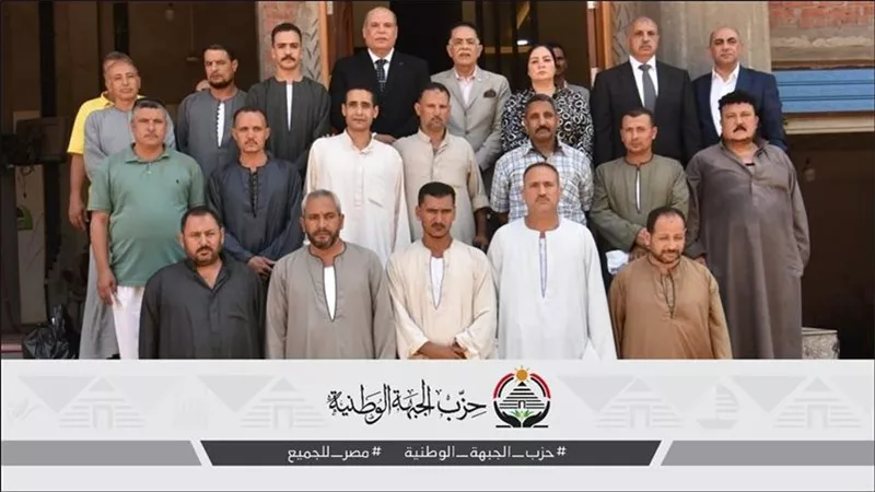 «وفد الجبهة الوطنية» يزور أسر ضحايا حادث الطريق الإقليمي بالمنوفية