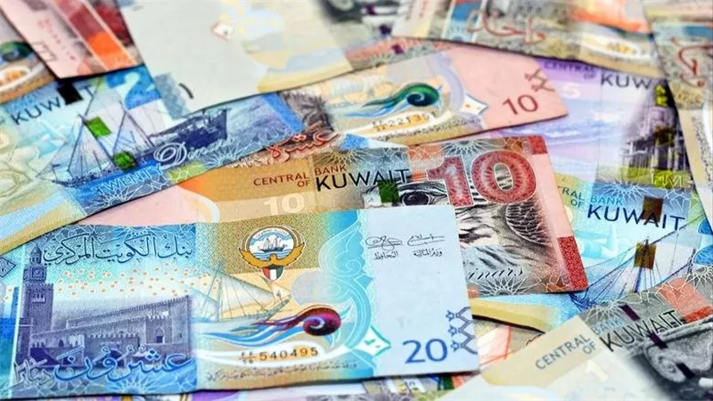 سعر الدينار الكويتي مقابل الجنيه المصري اليوم الجمعة 2-10-2026