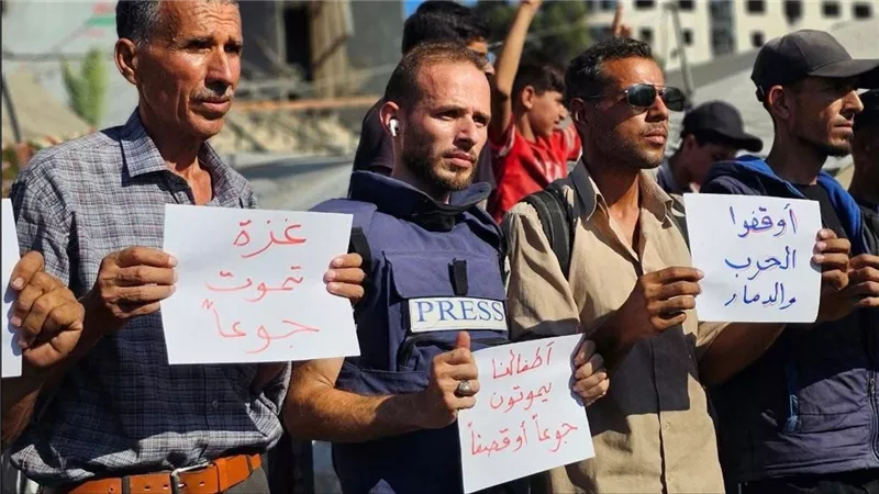 الصحفيون في غزة يصرخون.. أوقفوا المجاعة والموت