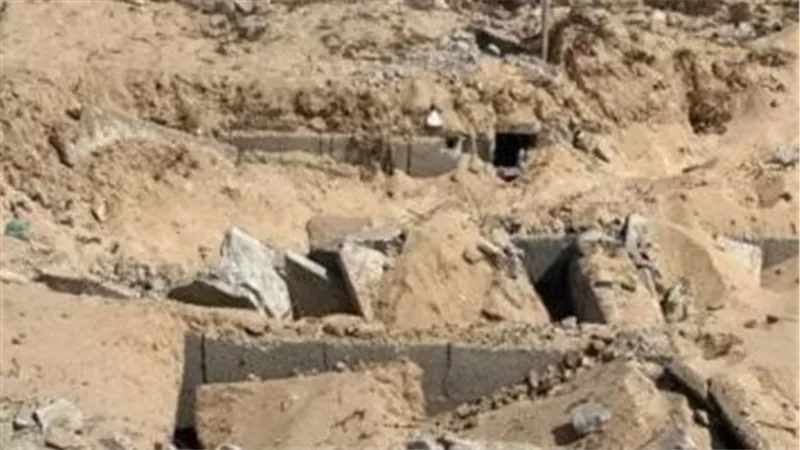 الأوقاف الفلسطينية.. االاحتلال يدنس حرمة الموتى ويجرف مقابر الشهداء في غزة