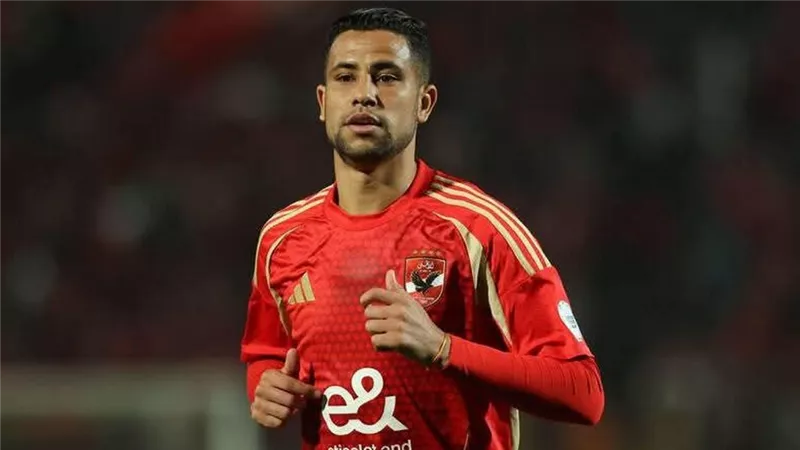 الأهلي يطالب رضا سليم بحسم موقفه.. وتسويق أحمد عبد القادر يربك الحسابات