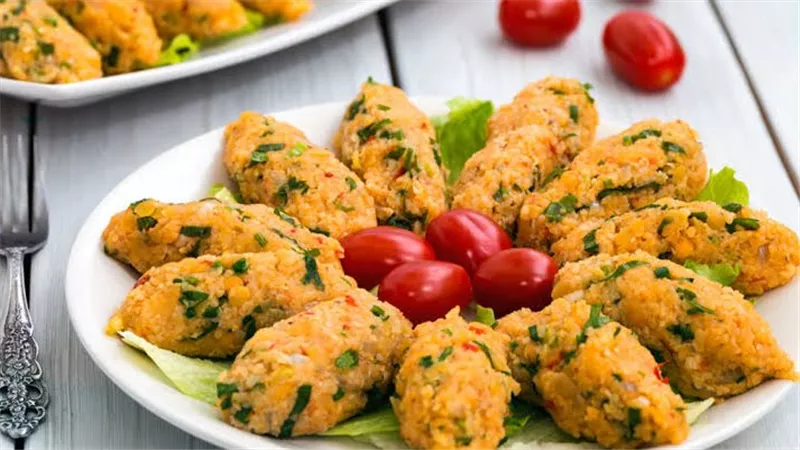 غذاء نباتي متكامل.. طريقة تحضير كفتة العدس الأحمر الصحية