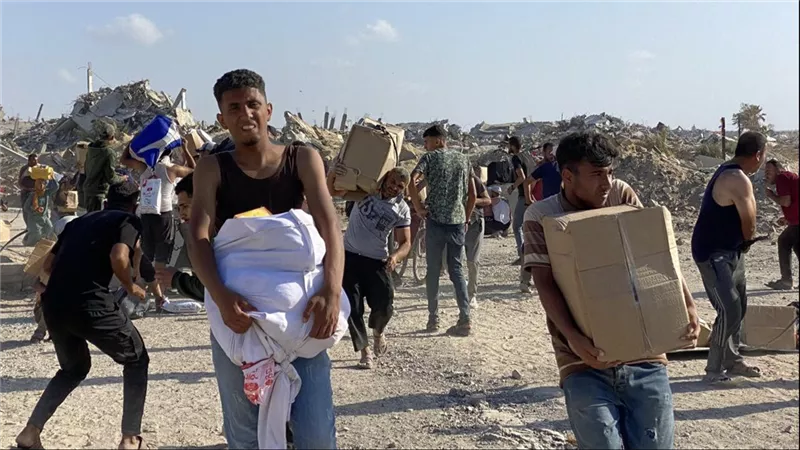  الاحتلال الإسرائيلي ينهي حياة 27 فلسطينيا ويصيب العشرات قرب مركز مساعدات برفح