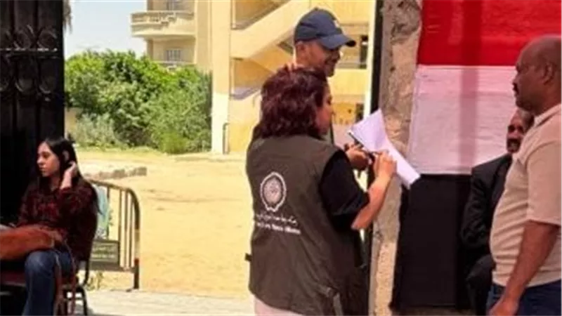 بعثة جامعة الدول العربية تتابع التصويت في لجان الحي المتميز