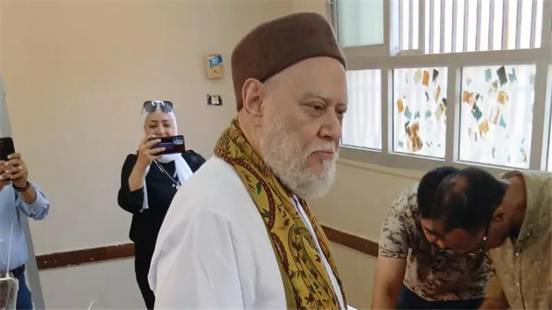 الدكتور علي جمعة يدلي بصوته في انتخابات مجلس الشيوخ 2025