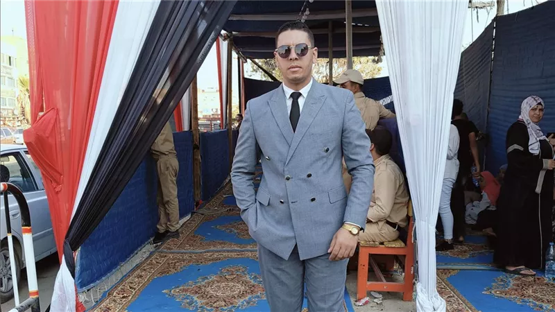 محمد جودة الشاعر رئيس جريدة وموقع القارئ نيوز يدلي بصوته في انتخابات مجلس الشيوخ 2025