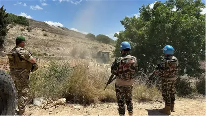 انفجار بجنوب لبنان يوقع قتلى وجرحى من الجيش اللبناني أثناء تفكيك ذخائر