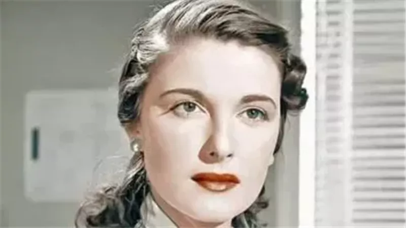 مريم فخر الدين.. زهرة السينما المصرية التي لا تذبل