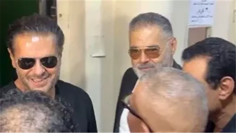 راغب علامة أمام نقابة المهن الموسيقية للتحقيق بعد أزمة «قبلة الساحل الشمالي»