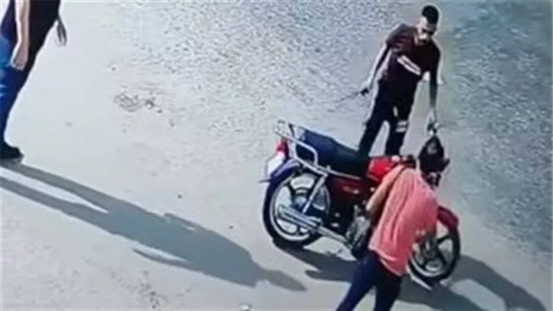ضبط عامل دليفري حاول سرقة هاتف مواطن تحت تهديد السلاح بالأميرية