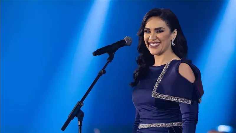 مي فاروق.. غناء أم كلثوم مسؤولية ثقيلة والجمهور هو الحكم