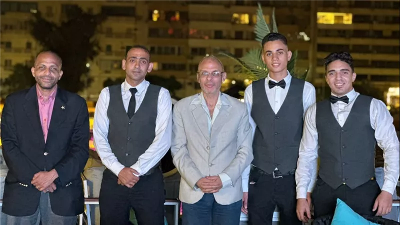 نقابة السياحيين تتابع افتتاح مطعم جديد وتؤكد التزامها بحماية حقوق العاملين