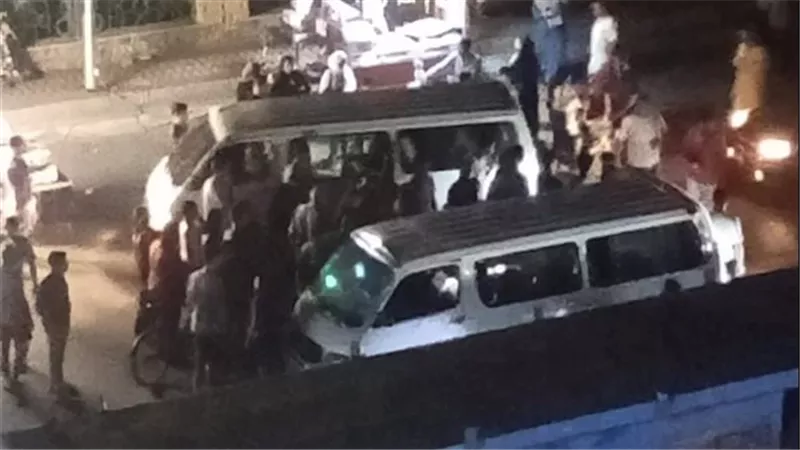 ميكروباص يدهس شقيقتين أمام مسجد في بورسعيد.. والإصابات خطيرة