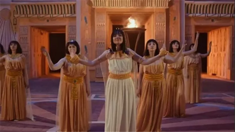 مي كساب تعلن موعد طرح أغنيتها «هتعيشوا من غير رجالة إزاي»