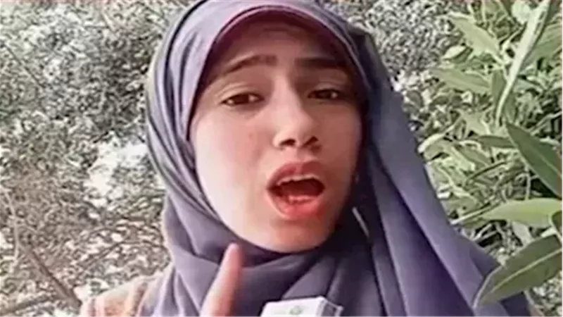 الأمن يحيل البلوجر علياء قمرون للمحكمة المختصة لعدم الاختصاص