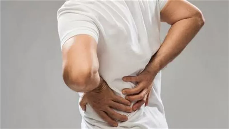 كيفية التخلص من «حصوات الكلى» طبيعيا.. أطعمة فعالة تمنع ظهورها 