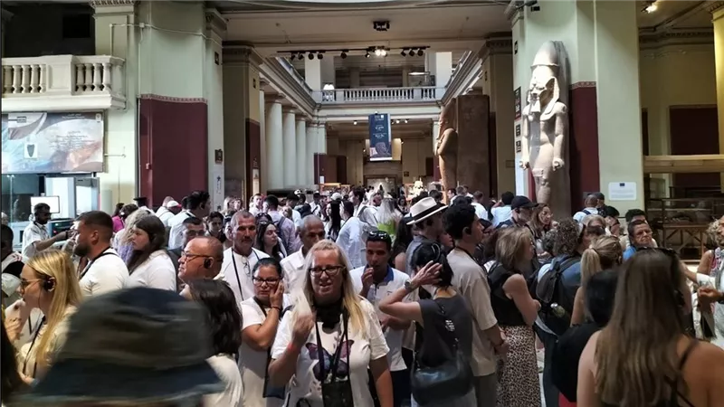 تزايد إقبال السياح على المتحف المصري بالتحرير لاكتشاف عظمة الحضارة المصرية