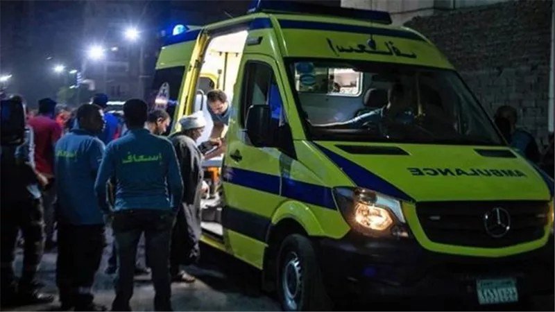 حادث مروري بالبحيرة.. انقلاب تروسيكل يصيب 12 شخصا