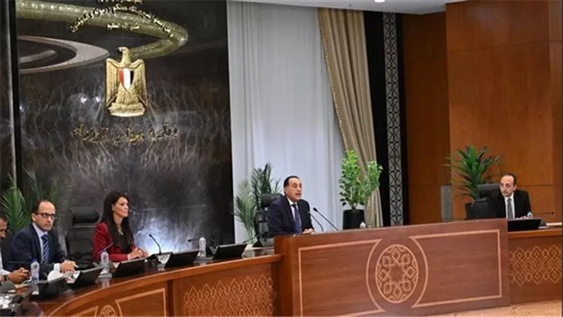 لا زيادات في أسعار الكهرباء بالمرحلة الحالية.. مدبولي يطمئن المواطنين