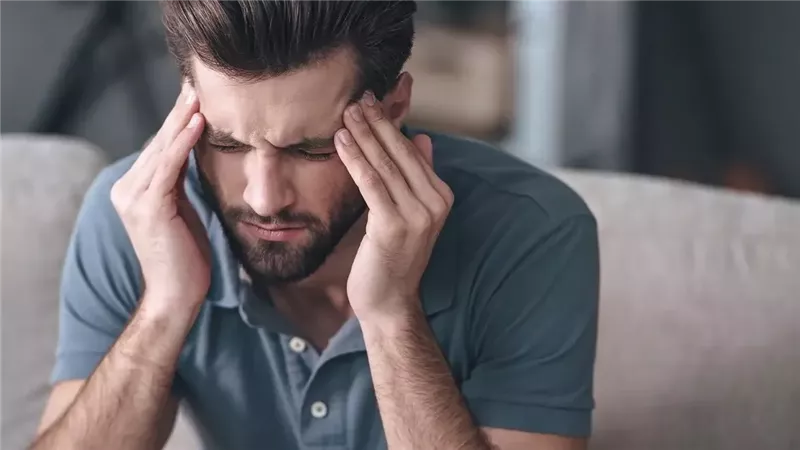 ثماني علامات تشير لارتباط الصداع بأمراض خطيرة